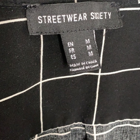 Urban Planet Women’s Black and White Button Up Long Sleeve Top - Picture 2 of 6